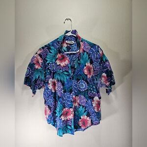 Vintage Hawaiian Button up Medium